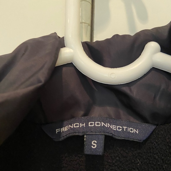 french connection vest BARELY USED - Picture 3 of 4